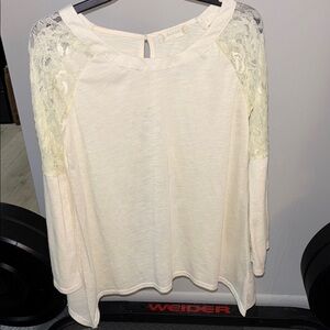 Women's Cream Lace Sleeve Top